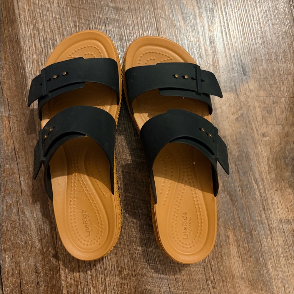 CROCS Women's Black and Tan Platform Slide Sandals